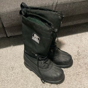 Sorel Men's Size 10 Cold Weather Winter Boots